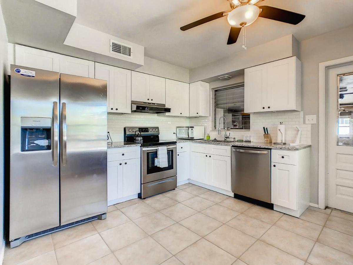 5Min From The Beach 8 Min From Siesta Key サラソータ エクステリア 写真